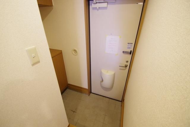 玄関　★玄関ホールもゆったりしてます★