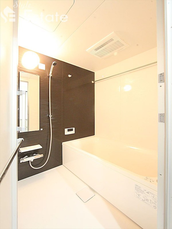 バス・シャワールーム　バスルーム