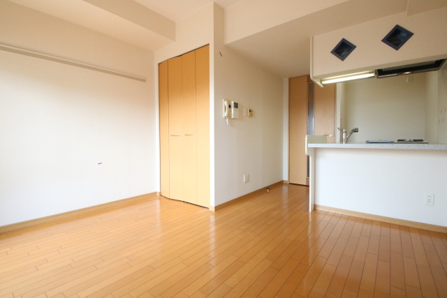 居室・リビング　※別室の参考写真の為、現況優先です。