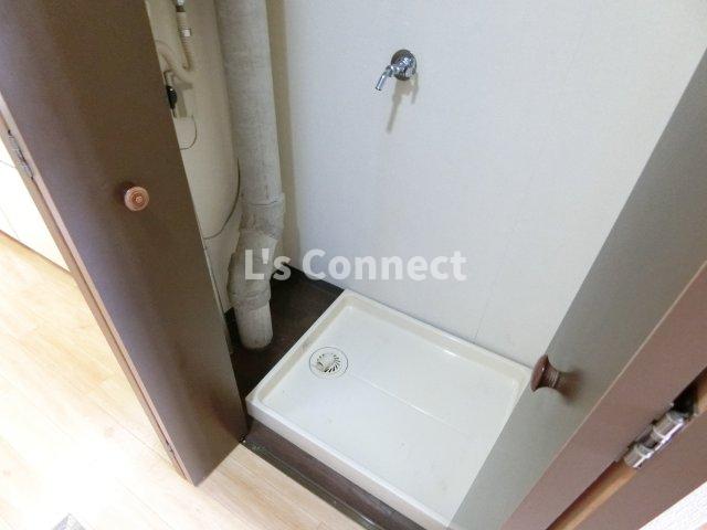 その他設備　室内洗濯機置き場には排水パン付き。（参考写真）