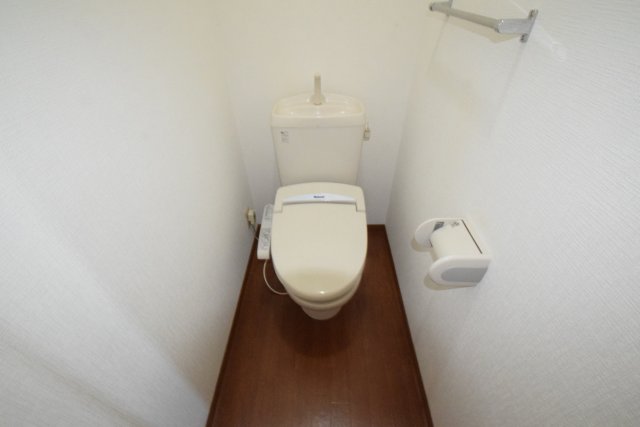 トイレ　ウオシュレット付きトイレです