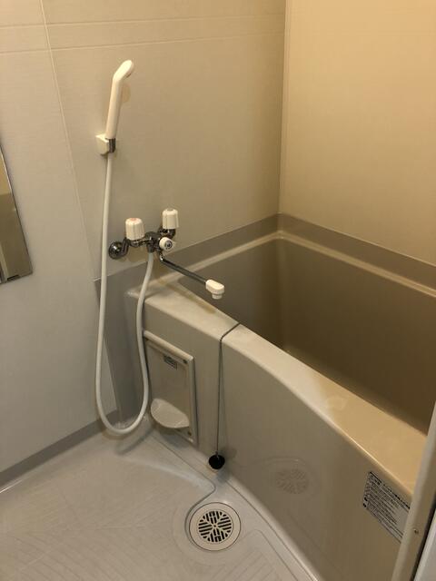 バス・シャワールーム　お風呂で日々の疲れを落としましょう