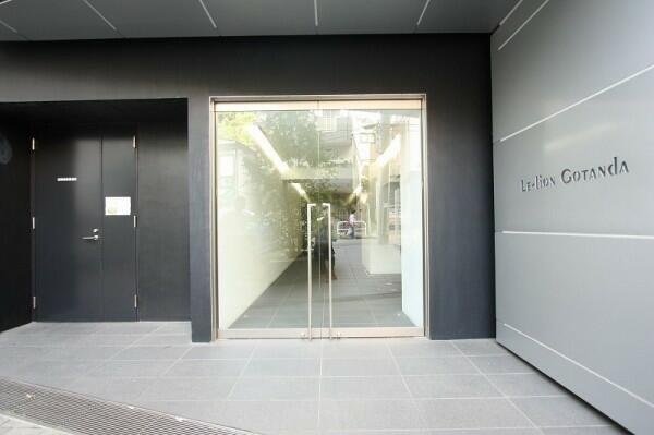 エントランス　毎日通るエントランスはこのようになっています