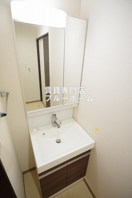 洗面設備　独立洗面台です！