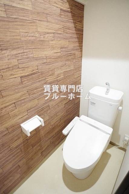 トイレ　温水洗浄便座です！