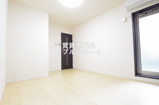 その他　別角度からの洋室です！