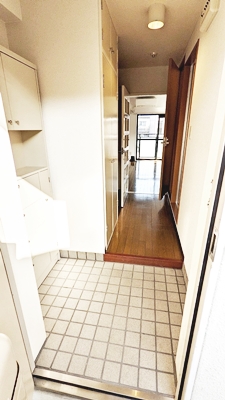 玄関　落ち着いた玄関です