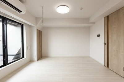 居室・リビング　☆明るい洋室☆