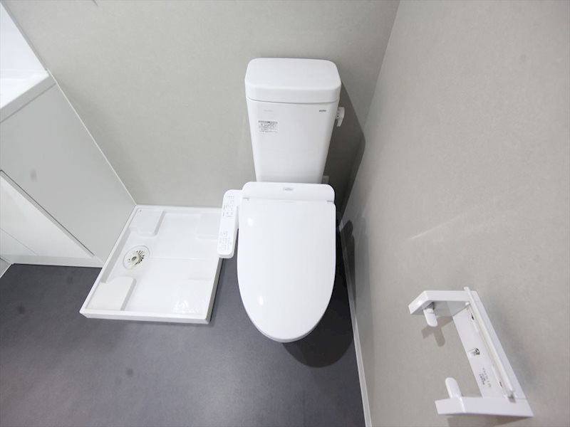 トイレ　温水洗浄暖房便座付トイレ