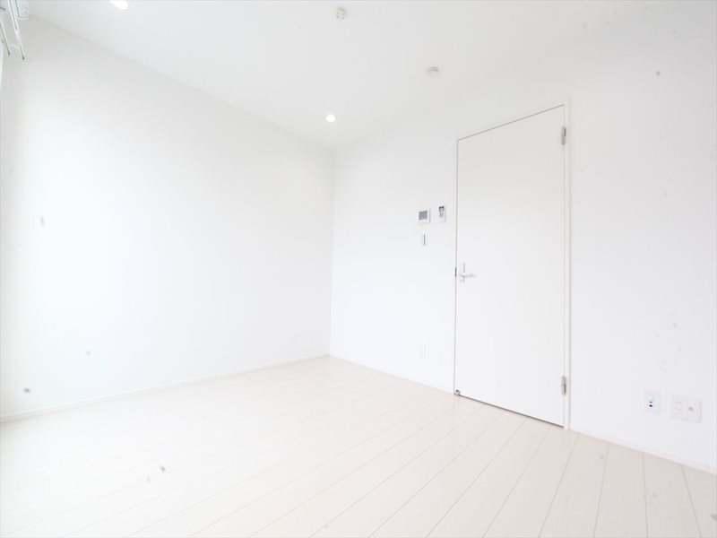 その他部屋・スペース　洋室6.0帖　エアコン完備　バルコニーに面しています