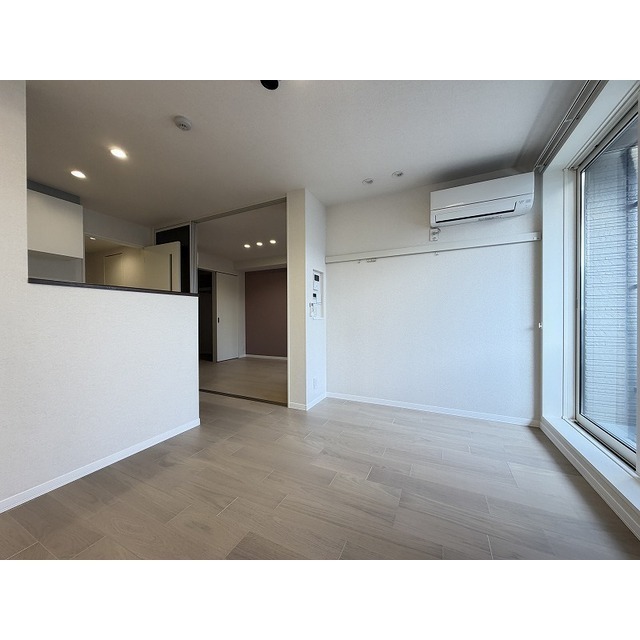 居室・リビング　対面式のカウンターキッチンです♪