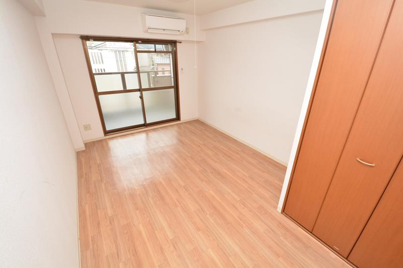 居室・リビング　エアコン付きで初期費用を抑えられます☆