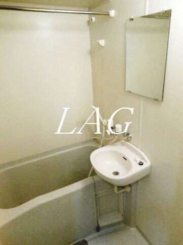 バス・シャワールーム　お風呂です。