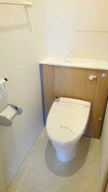 トイレ　同型モデル　参考