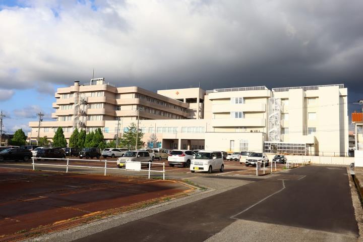 病院　金沢赤十字病院（病院）まで966m