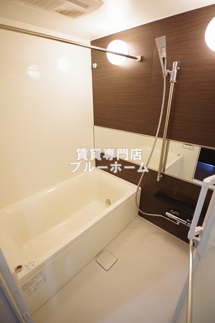 バス・シャワールーム　素敵な浴室です！