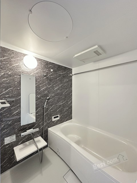 バス・シャワールーム　追い焚き付で寒い日も温まります♪