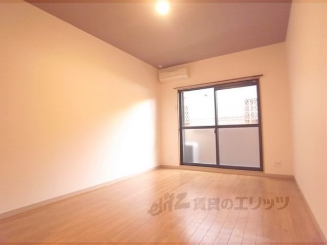 居室・リビング　洋室