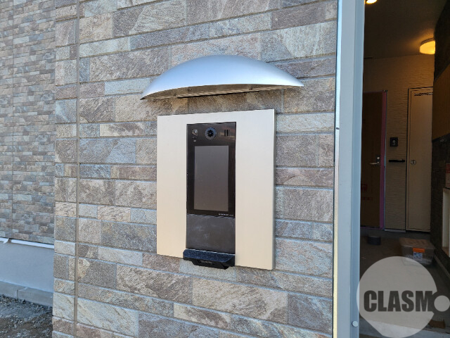 エントランス　オートロック、防犯カメラあり♪