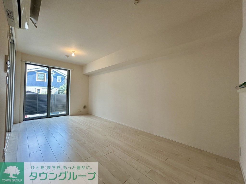 居室・リビング　※同建物別号室（参考写真）