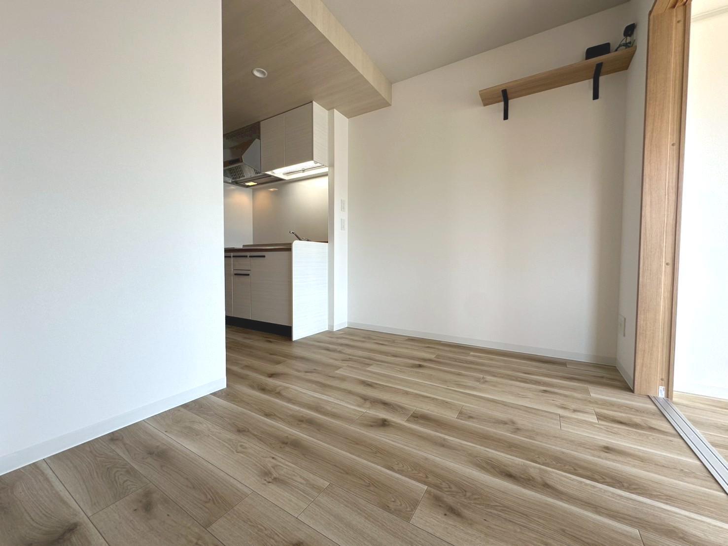 居室・リビング　6.2帖のダイニングキッチンです