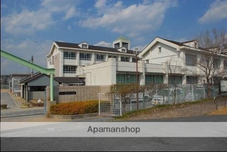 小学校　奈良市立佐保川小学校（小学校）まで123m