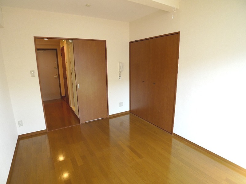 その他部屋・スペース　約6帖の洋室！