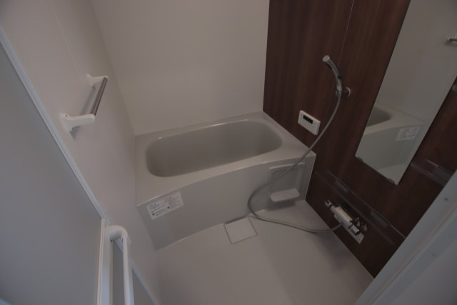 バス・シャワールーム　同タイプ別室の参考写真です。※現況優先