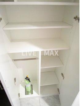 玄関　◆ペット飼育相談可の分譲マンション◆オートロック・防犯カメラ