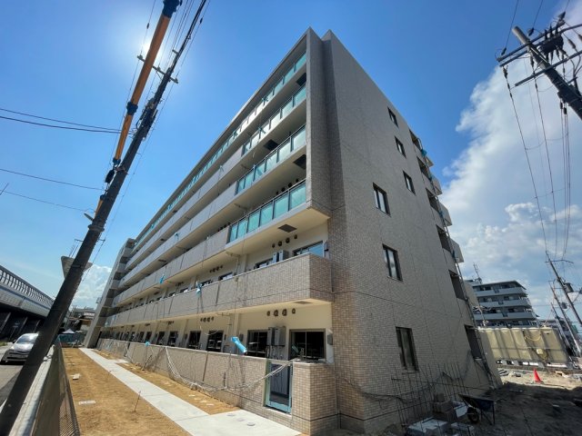 建物外観　安心のオートロック付き♪