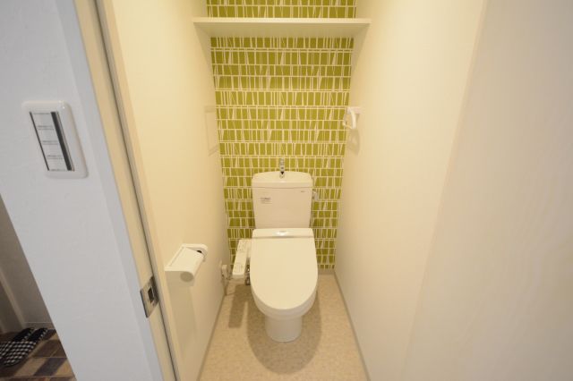 トイレ　温水洗浄便座付きのトイレです！