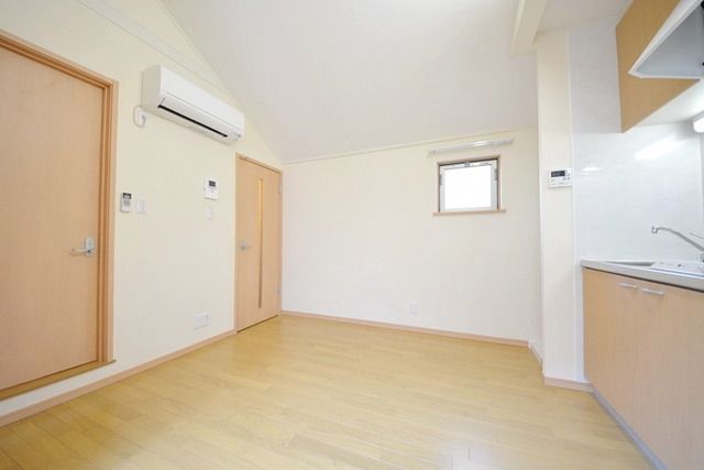 居室・リビング　★角部屋です★