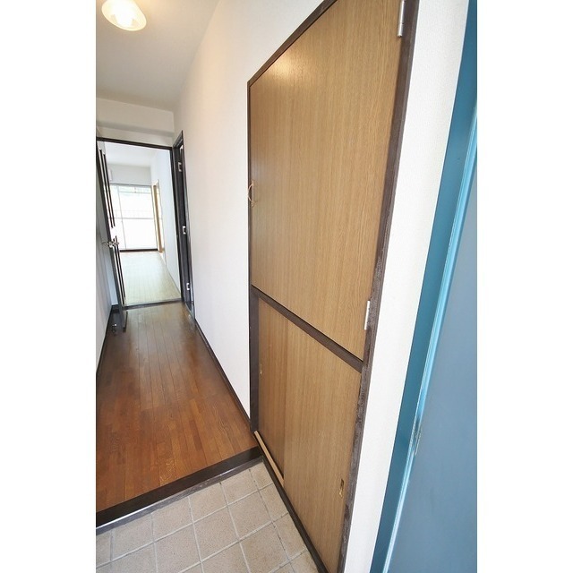 玄関　下駄箱付き☆