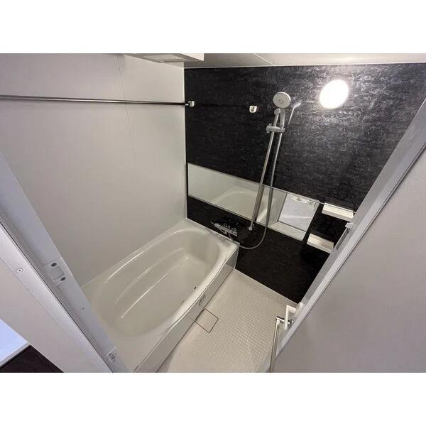 バス・シャワールーム　室内イメージ写真