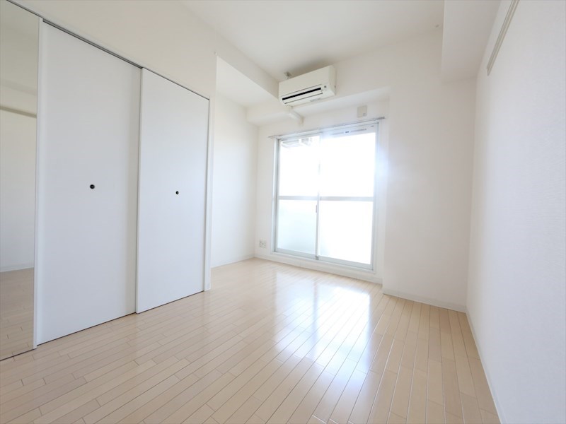 その他部屋・スペース　洋室6.7帖　エアコン完備　南面バルコニー