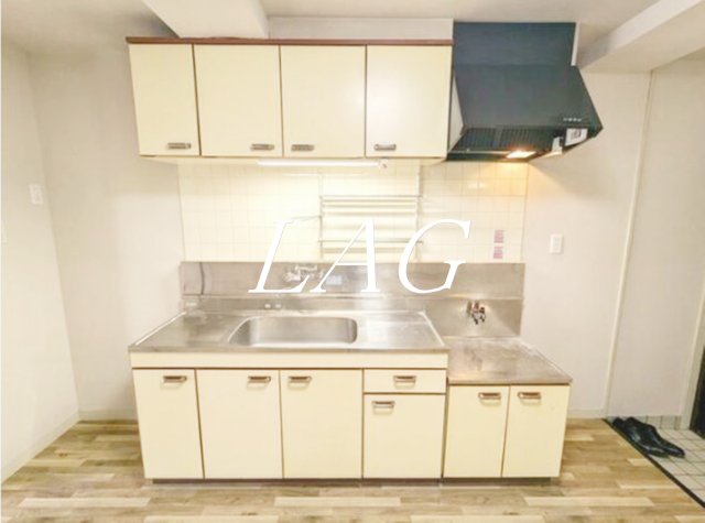 キッチン　キッチンです。