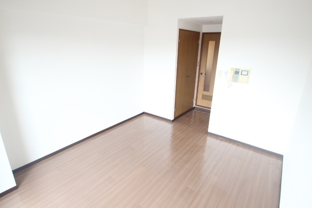 居室・リビング　別号室の写真です。