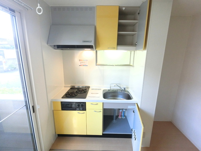 キッチン　２口コンロ付きシステムキッチンです。