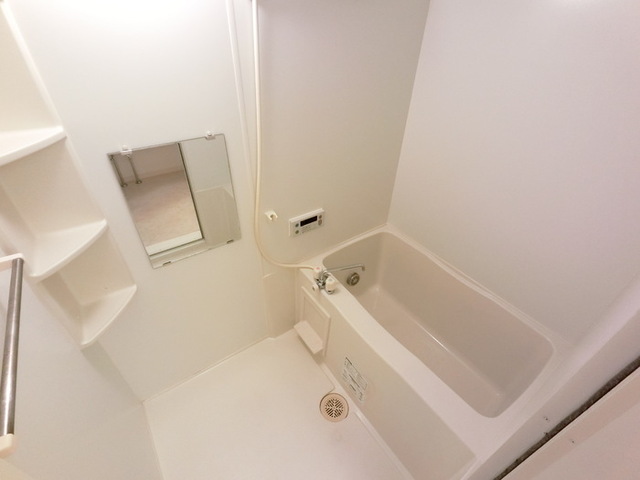 バス・シャワールーム　ユニットバスです