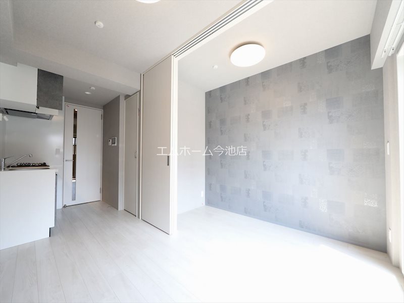 居室・リビング　DK6.3帖　洋室2.4帖と繋げて使用もできます