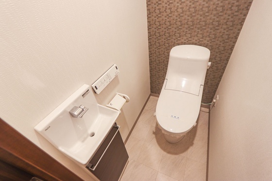 トイレ　※同タイプの別部屋です