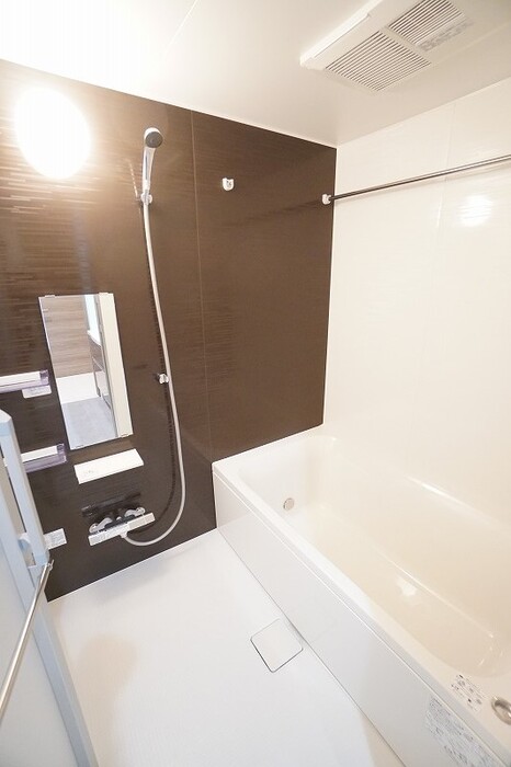 バス・シャワールーム　一坪風呂（浴室乾燥機）