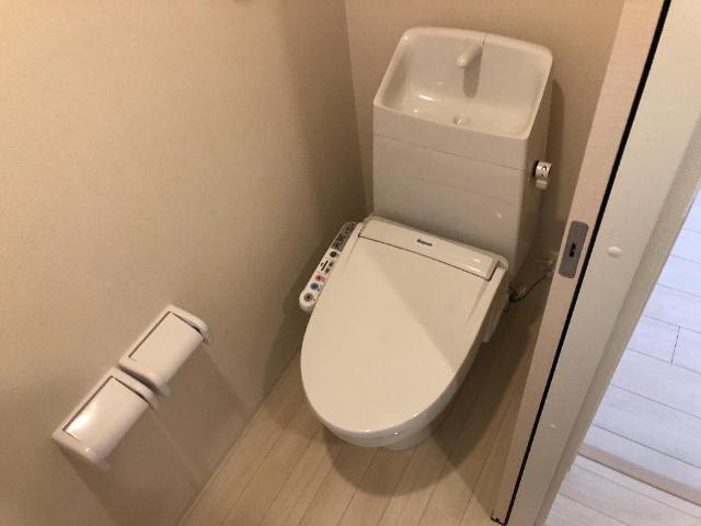 トイレ　シャワー付トイレ