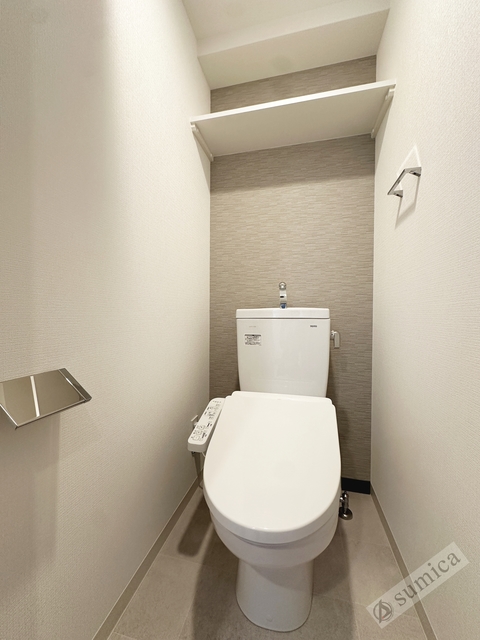 トイレ　温水洗浄便座