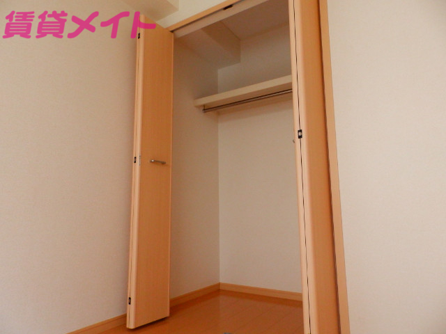 収納　同物件別室反転タイプ