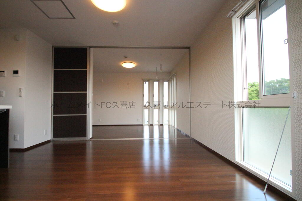 居室・リビング　同建物別号室