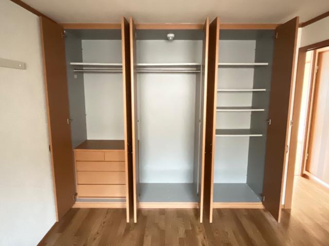 収納　北洋室クローゼット