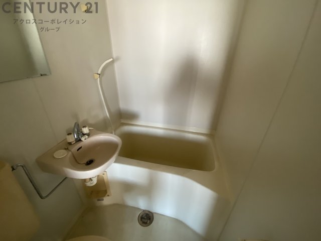 バス・シャワールーム　シンプルで機能的なユニットバスです♪