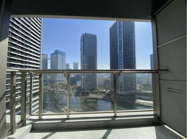 バルコニー　バルコニー