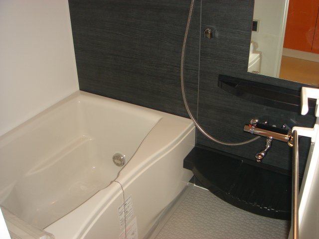 バス・シャワールーム　追焚機能付のお風呂